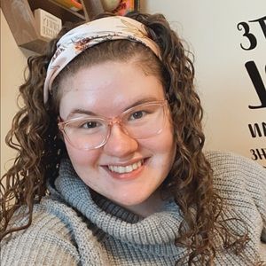 Meet your Posher, Mackenzie